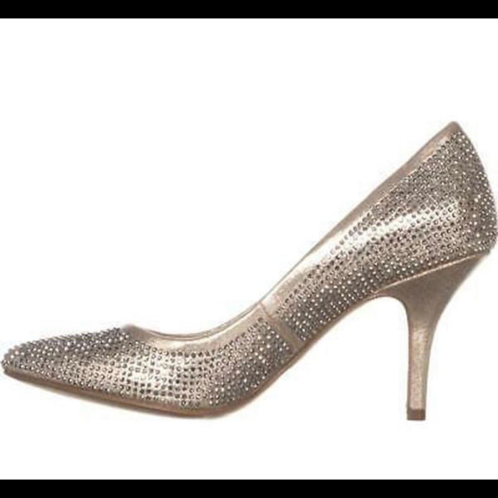 ❣️INC Pumps❣️